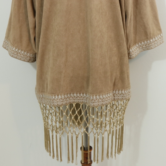 Chloah Tan Embroidered Fringe  Boho Kimono - Picture 10 of 12